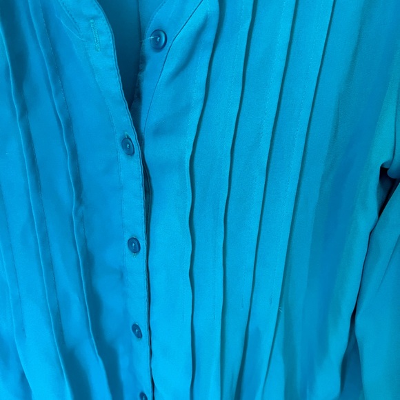 BEAUTIFUL AWESOME LITTLE TOP STUNNING TURQUOISE V NECK BUTTON DOWN EUC DETAILS M - Picture 15 of 15